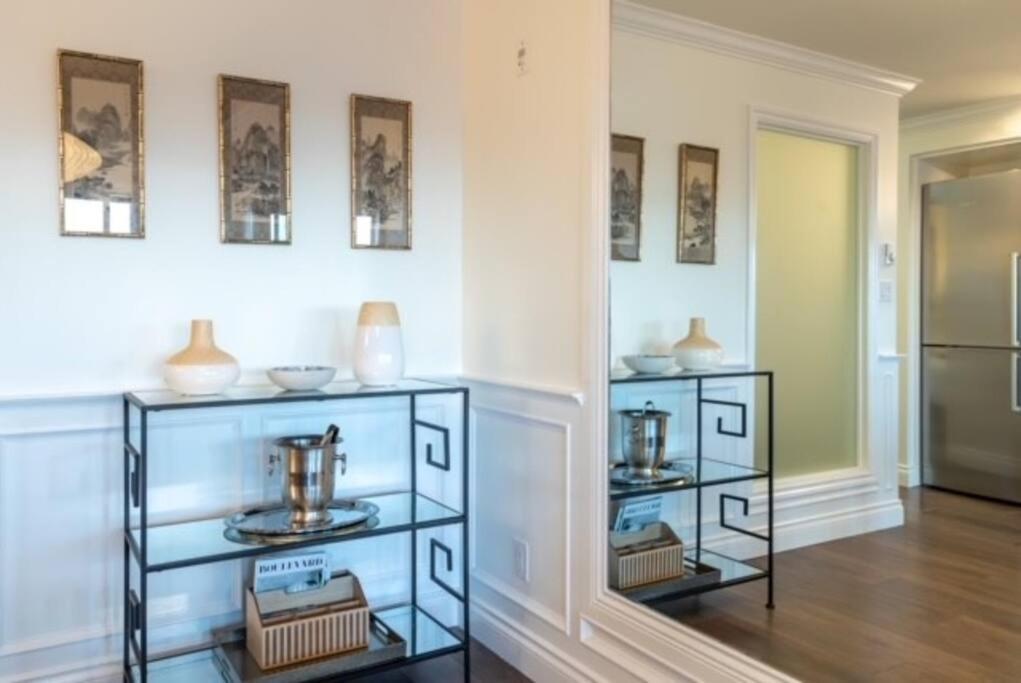Elegance At The Union Apartment Victoria Exterior photo